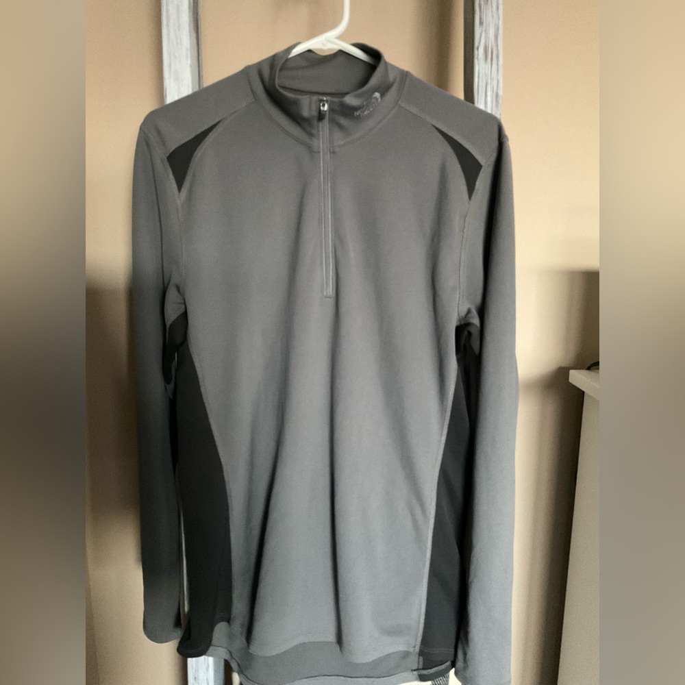 North Face quarter zip mens medium